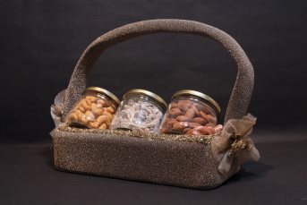 Hamper 12